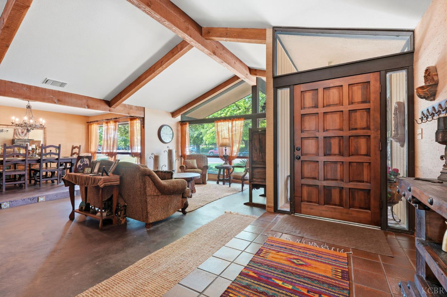 1967 Mulberry Dr, Hanford, CA 93230