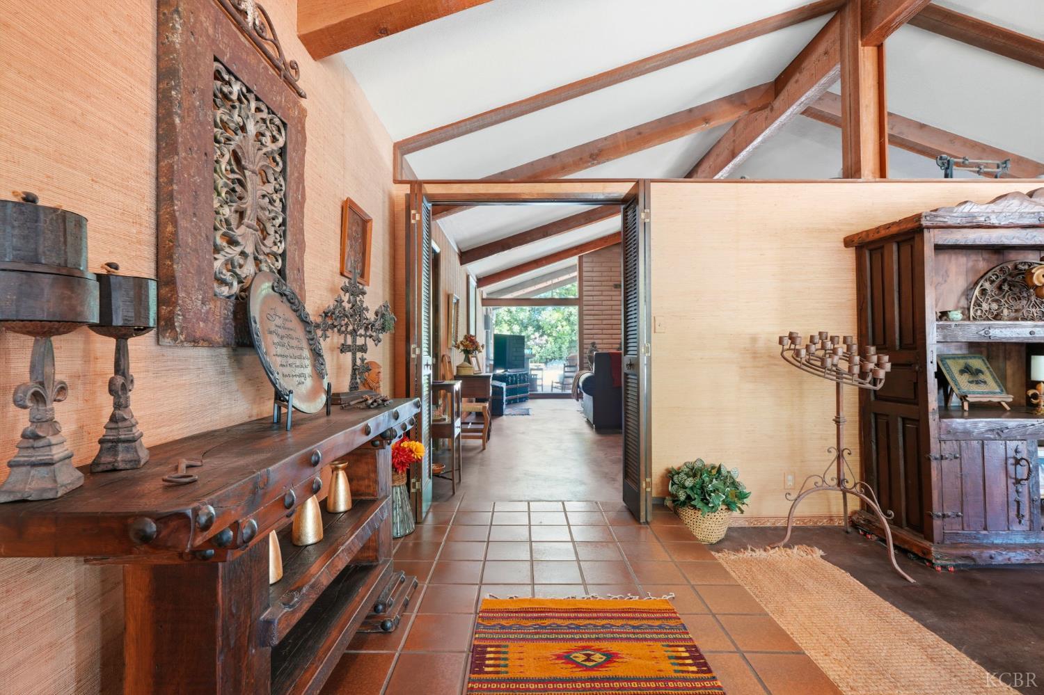 1967 Mulberry Dr, Hanford, CA 93230