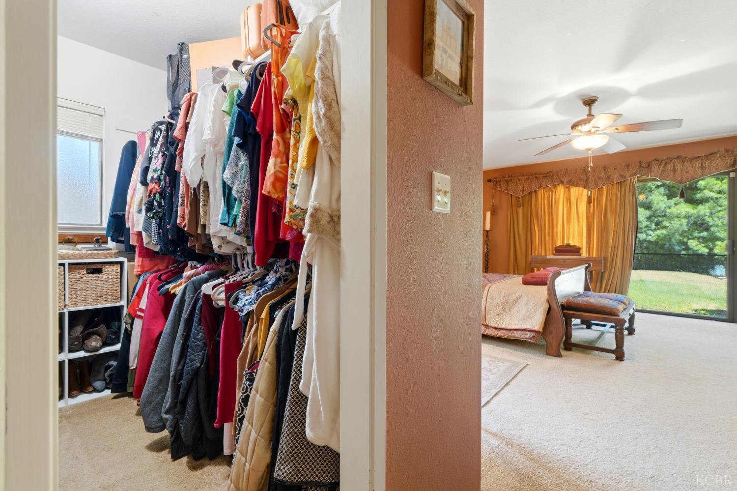 1967 Mulberry Dr, Hanford, CA 93230