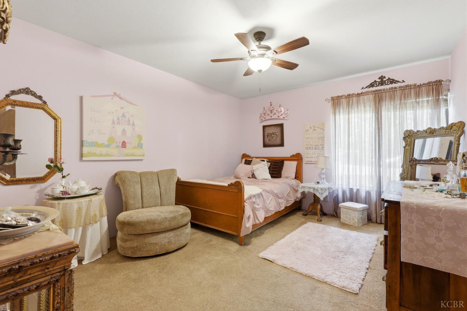 1967 Mulberry Dr, Hanford, CA 93230